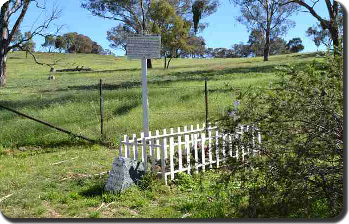 Binalong Lone Grave